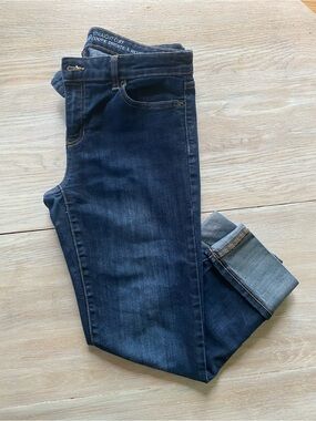 GAP Women’s Straight Leg Jeans in Dark Blue